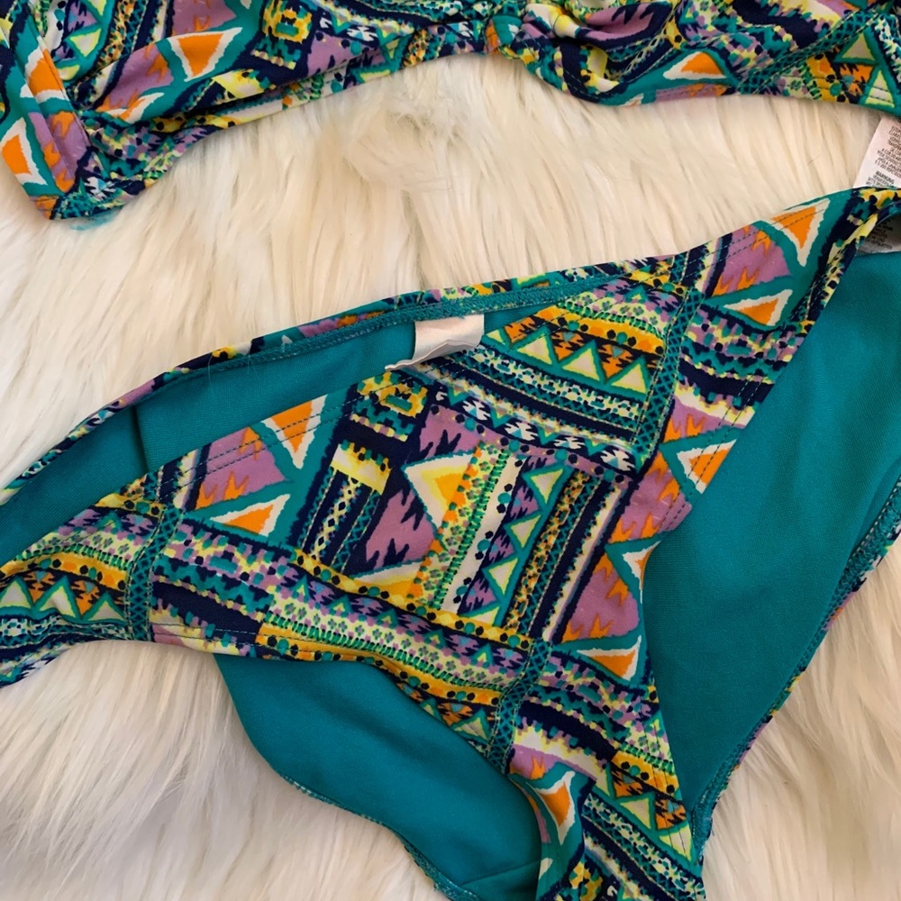 Abstract Bikini Set - Picture 2 of 3